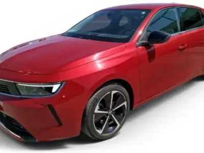 Usado Opel Astra Elegance 130 CV (95 kW) 2023 Utilitario
