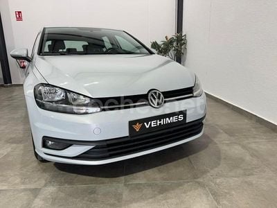 Usado VW Golf VII Advance 110 CV (80 kW) 2017 Blanco Berlina