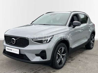 Gris Nuevo 2025 Volvo XC40 Plus SUV | 40.500 € (Precio justo)