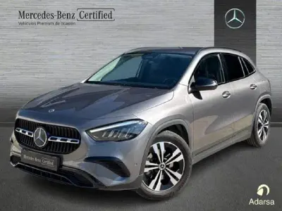 Usado Mercedes GLA200 163 CV (119 kW) 2025 Gris montaña SUV