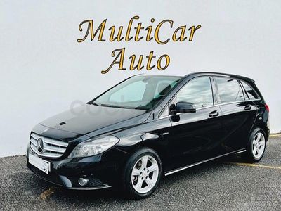 Usado Mercedes B180 109 CV (80 kW) 2013 Negro Monovolumen