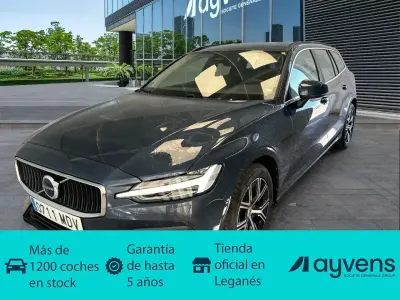 Usado Volvo V60 Core 197 CV (144 kW) 2023 Azul Familiar
