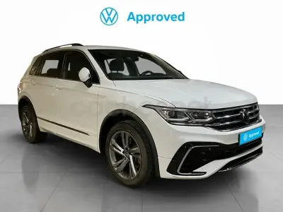 Begagnad VW Tiguan R-line 245 HK (180 kW) 2022 Vit SUV