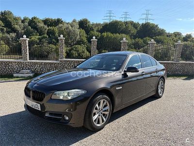 Marrón Usado 2014 BMW 520 Comfort Edition Berlina | 17.000 €