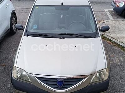 Marrón Usado 2006 Dacia Logan Lauréate Berlina | 3000 € (Buen precio)