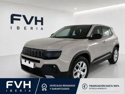Usado Jeep Avenger Altitude 100 CV (73 kW) 2025 Gris / plata SUV