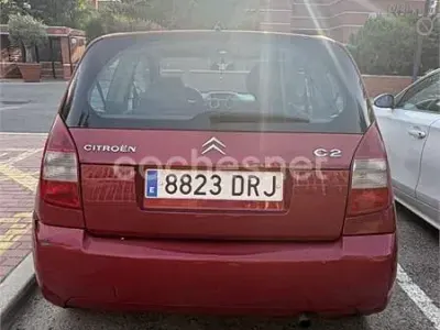 Usado Citroën C2 70 CV (51 kW) 2005 Rojo Utilitario
