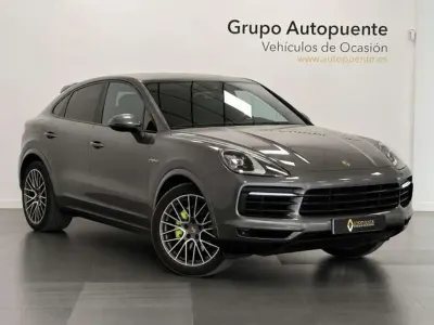 Usado Porsche Cayenne E-Hybrid 462 CV (339 kW) 2022 Gris SUV