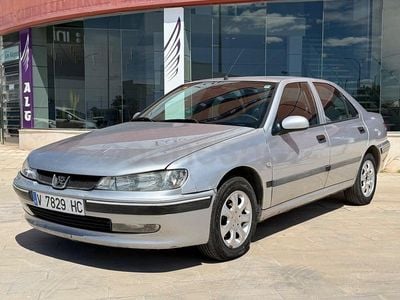 Usado Peugeot 406 90 CV (66 kW) 2000 Gris / plata Berlina