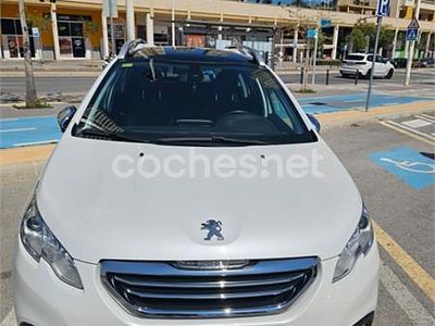 Usado Peugeot 2008 Allure 100 CV (73 kW) 2015 Blanco SUV