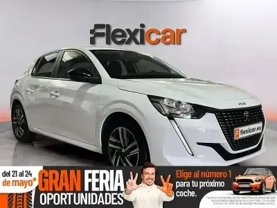 Käytetty Peugeot 208 Active 100 HP (73 kW) 2023 Valkoinen Viistoperä