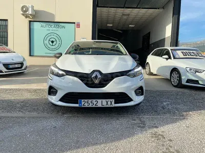 Usado Renault Clio V Business 101 CV (74 kW) 2022 Blanco Berlina