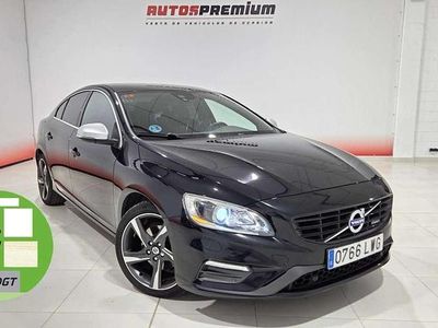 Begagnad Volvo S60 R-Design Momentum 181 HK (133 kW) 2015 Svart Sedan