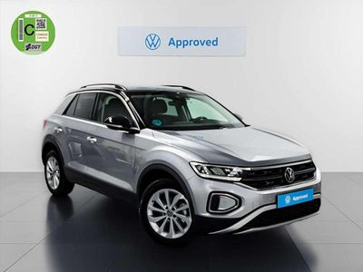 Plateado Usado 2022 VW T-Roc Life SUV | 22.390 € (Precio justo)