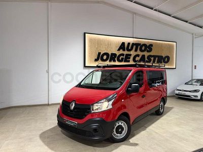 Usado Renault Trafic Business 120 CV (88 kW) 2019 Rojo Monovolumen