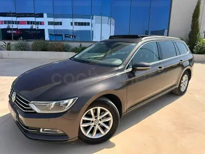 Usado VW Passat Edition 120 CV (88 kW) 2016 Gris / plata Familiar