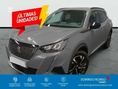 Usado Peugeot 2008 Allure 101 CV (74 kW) 2023 Gris SUV