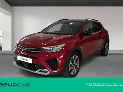 Usado Kia Stonic GT-Line 100 HP (73 kW) 2022 Vermelho SUV