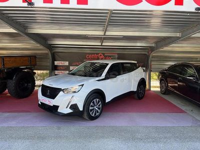 Usado Peugeot 2008 Active 110 CV (80 kW) 2022 Blanco SUV