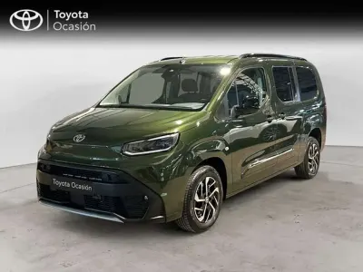 Usado Toyota Proace City Active 131 CV (96 kW) 2024 Verde Monovolumen