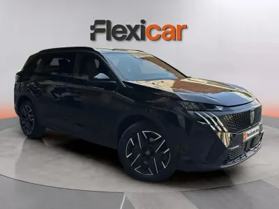 Usado Peugeot 5008 Allure 136 CV (100 kW) 2025 Negro SUV
