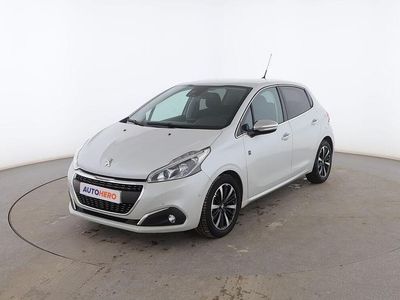 Usado Peugeot 208 102 CV (75 kW) 2019 Blanco Utilitario