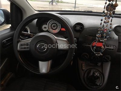 Usado Mazda 2 Active 75 CV (55 kW) 2008 Negro Utilitario