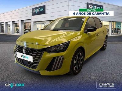 Usado Peugeot 208 Allure 111 CV (81 kW) 2025 Amarillo Utilitario