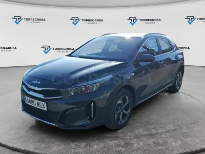 Usado Kia XCeed 120 CV (88 kW) 2023 Negro SUV