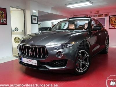 Usado Maserati Levante 430 CV (316 kW) 2017 Gris / plata SUV