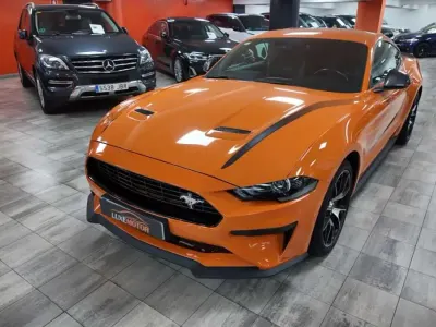 Usado Ford Mustang Fastback 291 CV (214 kW) 2020 Naranja Coupe