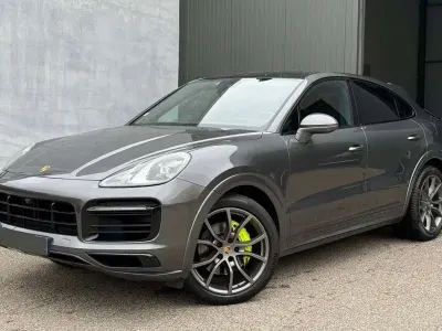 Usado Porsche Cayenne 461 CV (339 kW) 2020 Gris SUV