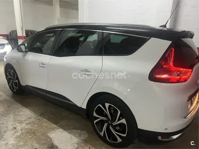 Usado Renault Grand Scénic IV Edition One 110 CV (80 kW) 2017 Blanco Monovolumen
