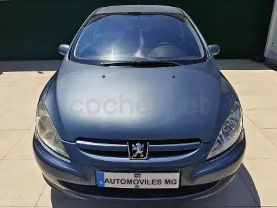 Usado Peugeot 307 90 CV (66 kW) 2004 Azul Berlina
