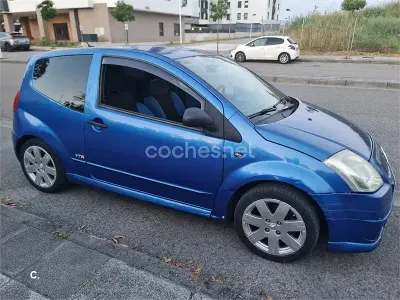 Usado Citroën C2 VTR Sport 110 CV (80 kW) 2004 Azul Utilitario