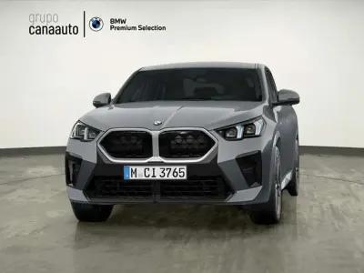 Usado BMW X2 Comfort Edition 150 HP (110 kW) 2025 Cinzento SUV