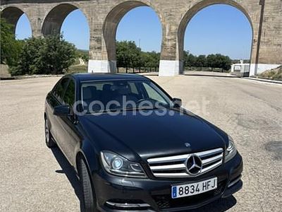 Usado Mercedes C200 Avantgarde 136 CV (100 kW) 2011 Negro Berlina