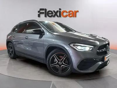 Usado Mercedes GLA200 163 CV (119 kW) 2022 Gris SUV