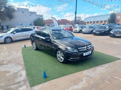Usado Mercedes C220 170 CV (125 kW) 2012 Negro Coupe
