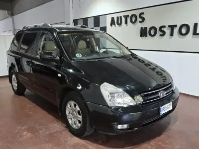 Usado Kia Carnival 185 CV (136 kW) 2010 Negro Monovolumen