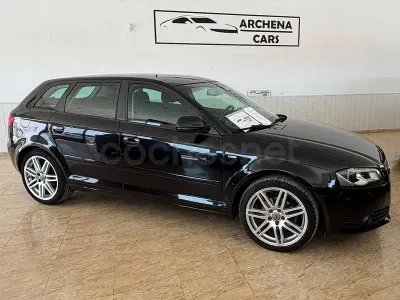 Usado Audi A3 Ambition 105 CV (77 kW) 2010 Negro Utilitario