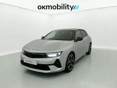 Usado Opel Astra GS Line 130 CV (95 kW) 2022 Plata cristal Utilitario