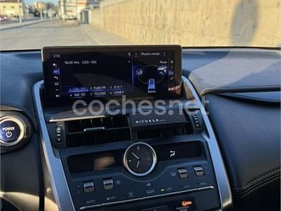 Lexus NX300h