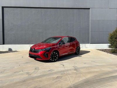 Usado Renault Clio V Zen 140 CV (102 kW) 2021 Rojo Berlina