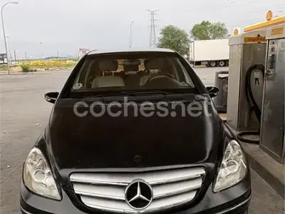Begagnad Mercedes B200 136 HK (100 kW) 2005 Svart Minibuss