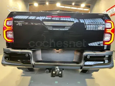 Nuevo Toyota HiLux Sport 204 CV (150 kW) 2026 Negro Pickup/Camioneta