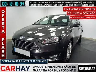 Begagnad Ford Focus Titanium 126 HK (92 kW) 2018 Grå Sedan
