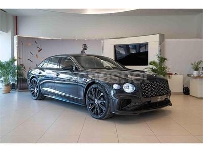 Nuevo Bentley Flying Spur Mulliner 544 CV (400 kW) 2025 Gris / plata Berlina