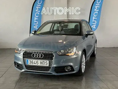 Usado Audi A1 Attraction 105 CV (77 kW) 2013 Azul Utilitario