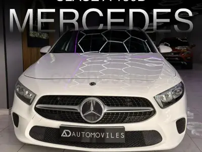 Usado Mercedes A180 116 CV (85 kW) 2020 Blanco Berlina